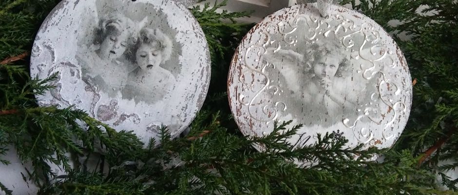 WARSZTATY RODZINNE  - OZDOBY ŚWIĄTECZNE DECOUPAGE