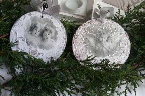 WARSZTATY RODZINNE  - OZDOBY ŚWIĄTECZNE DECOUPAGE