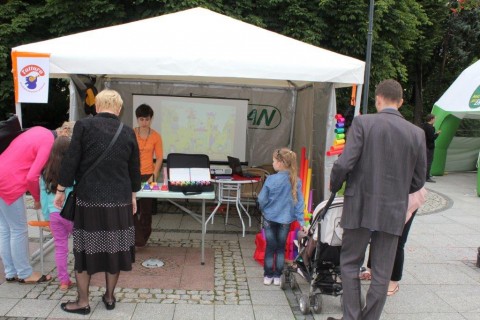 Festyn edukacyjny „Sieciaki na wakacjach”