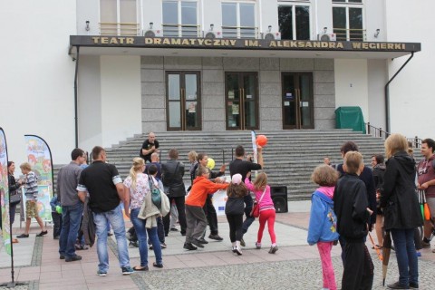 Festyn edukacyjny „Sieciaki na wakacjach”