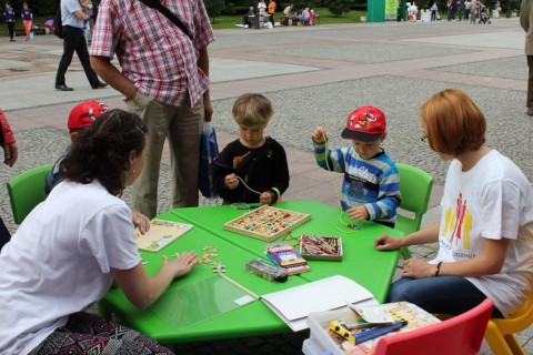 Festyn edukacyjny „Sieciaki na wakacjach”