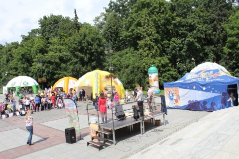 Festyn edukacyjny „Sieciaki na wakacjach”