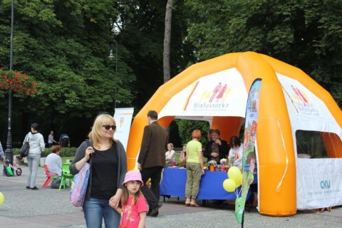 Festyn edukacyjny „Sieciaki na wakacjach”