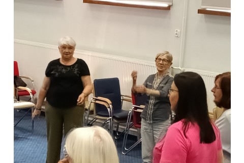 Trening pamięci i koncentracji seniorów na wesoło