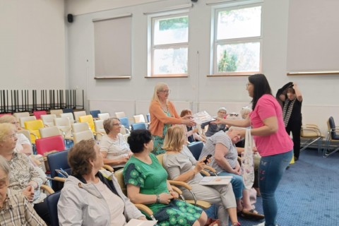Trening pamięci i koncentracji seniorów na wesoło