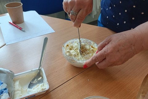 Warsztaty zielarskie dla seniorów -„Kwiaty, które karmią i leczą”