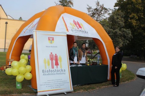 Prezentacja Białostockiej Akademii Rodziny podczas imprezy „Białystok Biega”