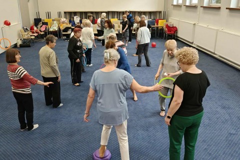 Trening medyczny stóp dla seniorów