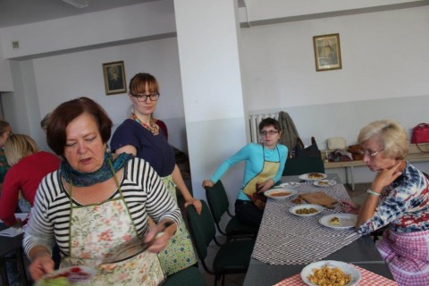 Październik z mamami - warsztaty kuchni hiszpańskiej
