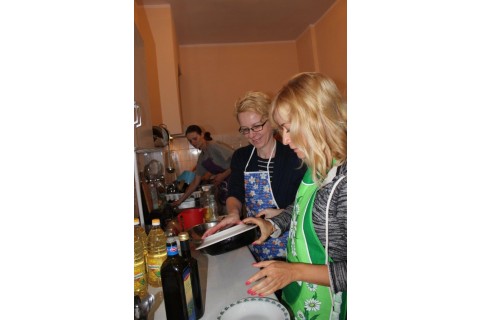Październik z mamami - warsztaty kuchni hiszpańskiej