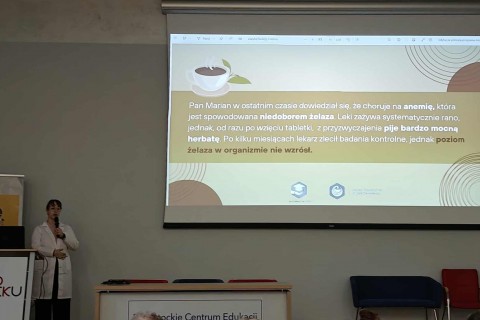 Prelekcja „Farmacja na talerzu - o interakcjach leków z żywnością”