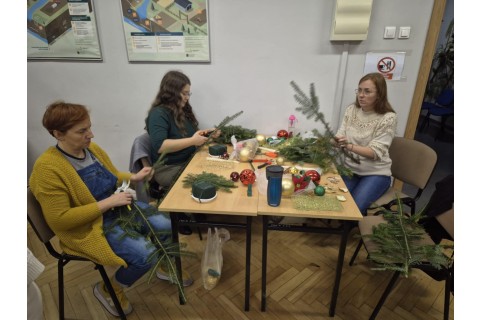 WARSZTATY FLORYSTYCZNE DLA DOROSŁYCH - STROIKI ŚWIĄTECZNE