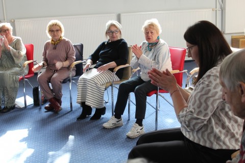 Trening pamięci i koncentracji seniorów na wesoło