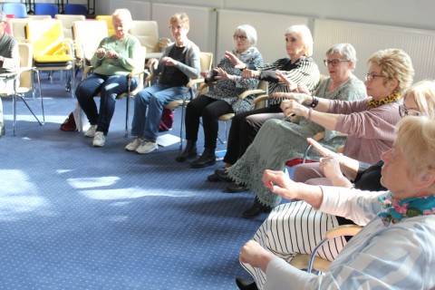 Trening pamięci i koncentracji seniorów na wesoło