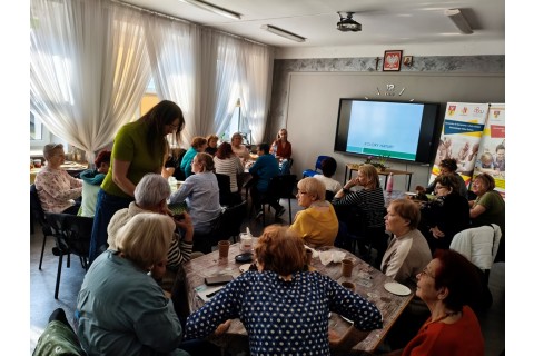 Warsztaty hortiterapeutyczne dla seniorów „Kolory, które leczą”