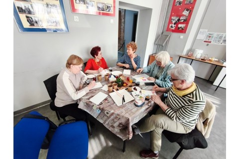 Warsztaty hortiterapeutyczne dla seniorów „Kolory, które leczą”