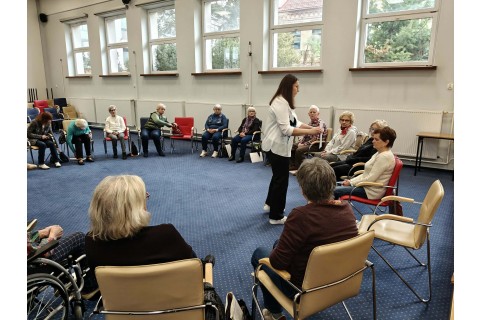 Trening pamięci i koncentracji seniorów na wesoło