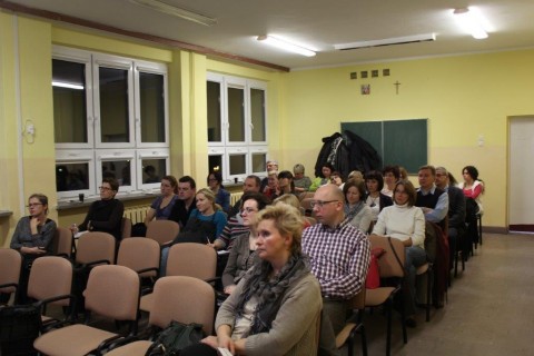 Wykład „Niebezpieczne związki czyli nadopiekuńcze matki i nieobecni ojcowie”