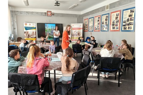 Warsztaty edukacyjno-przyrodnicze dla dzieci „Zielona baza małego ogrodnika”