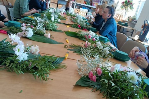 Warsztaty florystyczne dla dorosłych - Wiosenna kompozycja na stół