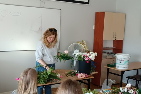 Warsztaty florystyczne dla dorosłych - Wiosenna kompozycja na stół