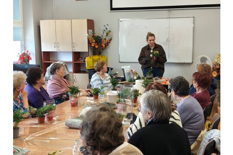 Warsztaty florystyczne dla seniorów - Las w szkle