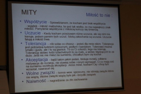 Warsztaty „Małżeństwo na krawędzi - droga do rozwodu czy rozwoju?”