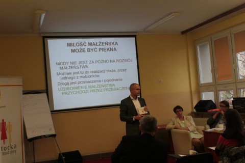 Warsztaty „Małżeństwo na krawędzi - droga do rozwodu czy rozwoju?”