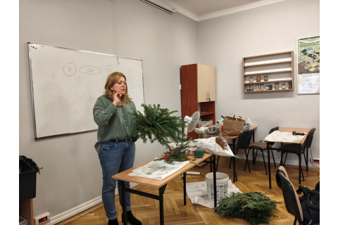 Warsztaty florystyczne dla seniorów - kompozycje na groby