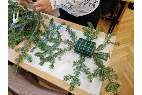 Warsztaty florystyczne dla seniorów - kompozycje na groby