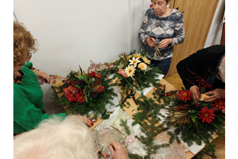 Warsztaty florystyczne dla seniorów - kompozycje na groby