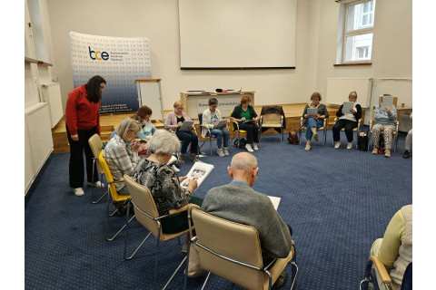 Trening pamięci i koncentracji seniorów na wesoło