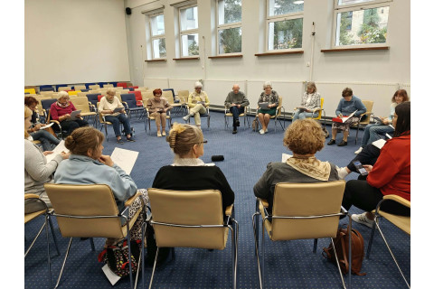 Trening pamięci i koncentracji seniorów na wesoło