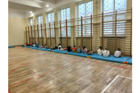 ZAJĘCIA SPORTOWE DLA DZIECI KLAS I - III