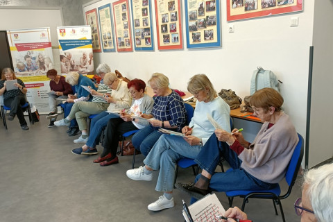 Trening pamięci i koncentracji seniorów na wesoło