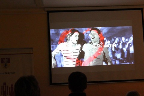 Projekcja filmu „Wychodne mamusiek”