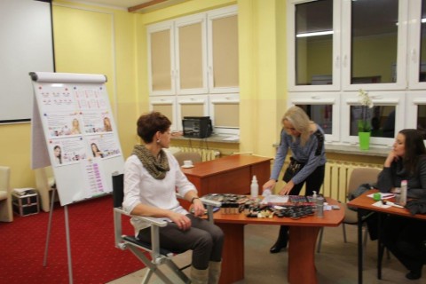 WARSZTATY WIZAŻU I MAKIJAŻU