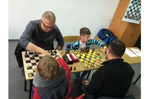 Zajęcia szachowe „Rodzice z dziećmi”