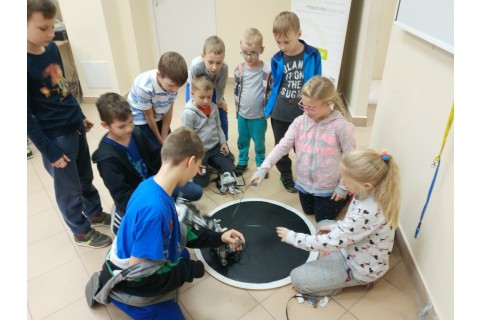 Warsztaty z robotyki dla dzieci.