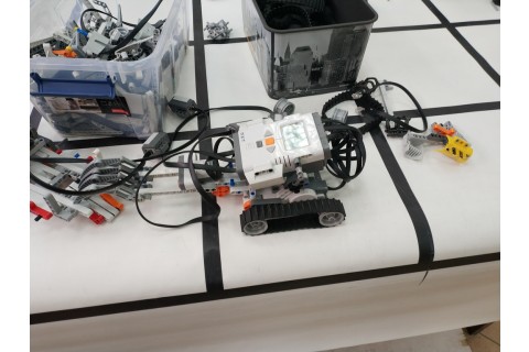 Warsztaty z robotyki dla dzieci.