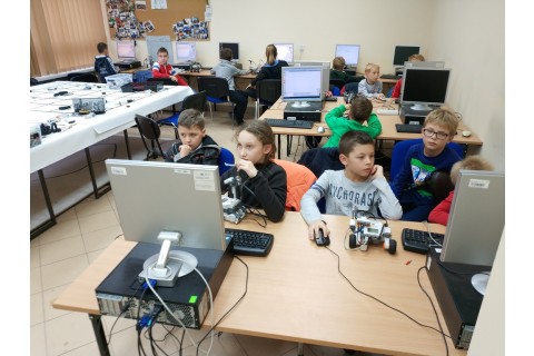 Warsztaty z robotyki dla dzieci.