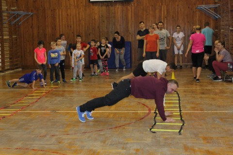 Zajęcia sportowe dla rodziców z dziećmi