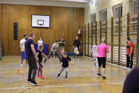 Zajęcia sportowe dla rodziców z dziećmi