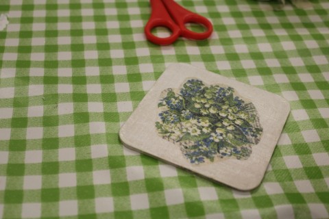 DECOUPAGE