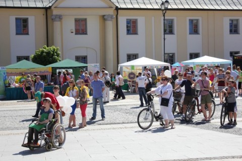 Festyn Budujemy Ludzi „Rodzinne świętowanie”