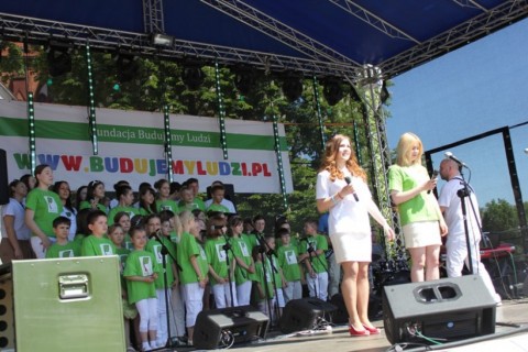 Festyn Budujemy Ludzi „Rodzinne świętowanie”
