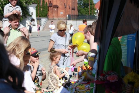 Festyn Budujemy Ludzi „Rodzinne świętowanie”