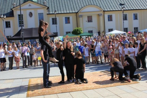 Festyn Budujemy Ludzi „Rodzinne świętowanie”