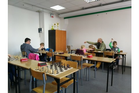 Zajęcia szachowe „Rodzice z dziećmi”