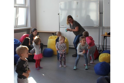 ZAJĘCIA MUZYCZNO-RUCHOWE PO ANGIELSKU - „MUSICAL BABIES”